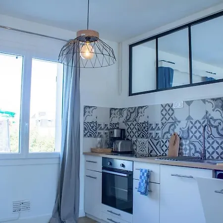 Holiday home Ar Mervent/plage A Pieds Crozon